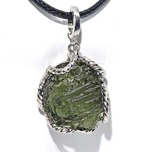 モルダバイトペンダントSV925 チェーン 新品 Moldavitefamily J361-4〕チェコ産 天然モルダバイト sv925 ペンダントトップ Moldavite