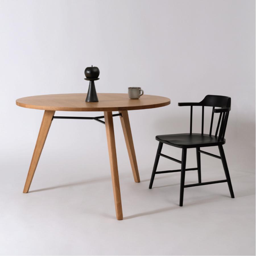 ダイニングテーブル 直径110cm 丸 食卓 ラウンド 円形 丸型 丸い 円卓 4人掛け 木製 天然木 オーク ウッド 3本脚 おしゃれ 北欧 ナチュラル form 東谷 | 東谷 | 12