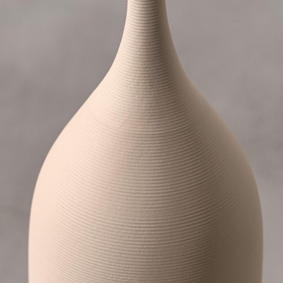 花瓶 フラワーベース 一輪挿し おしゃれ 陶器 インテリア 小さい かびん 北欧雑貨 モダン シンプル コンパクト ディスプレイ アイボリー ブラック form 東谷 |  | 07