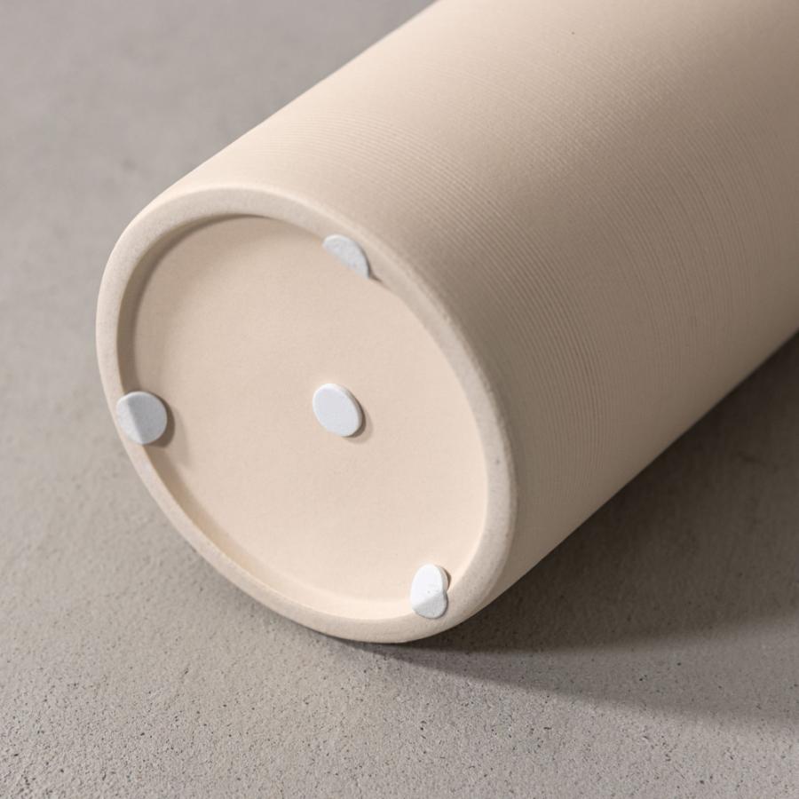 花瓶 フラワーベース 一輪挿し おしゃれ 陶器 インテリア 小さい かびん 北欧雑貨 モダン シンプル コンパクト ディスプレイ アイボリー ブラック form 東谷 |  | 10