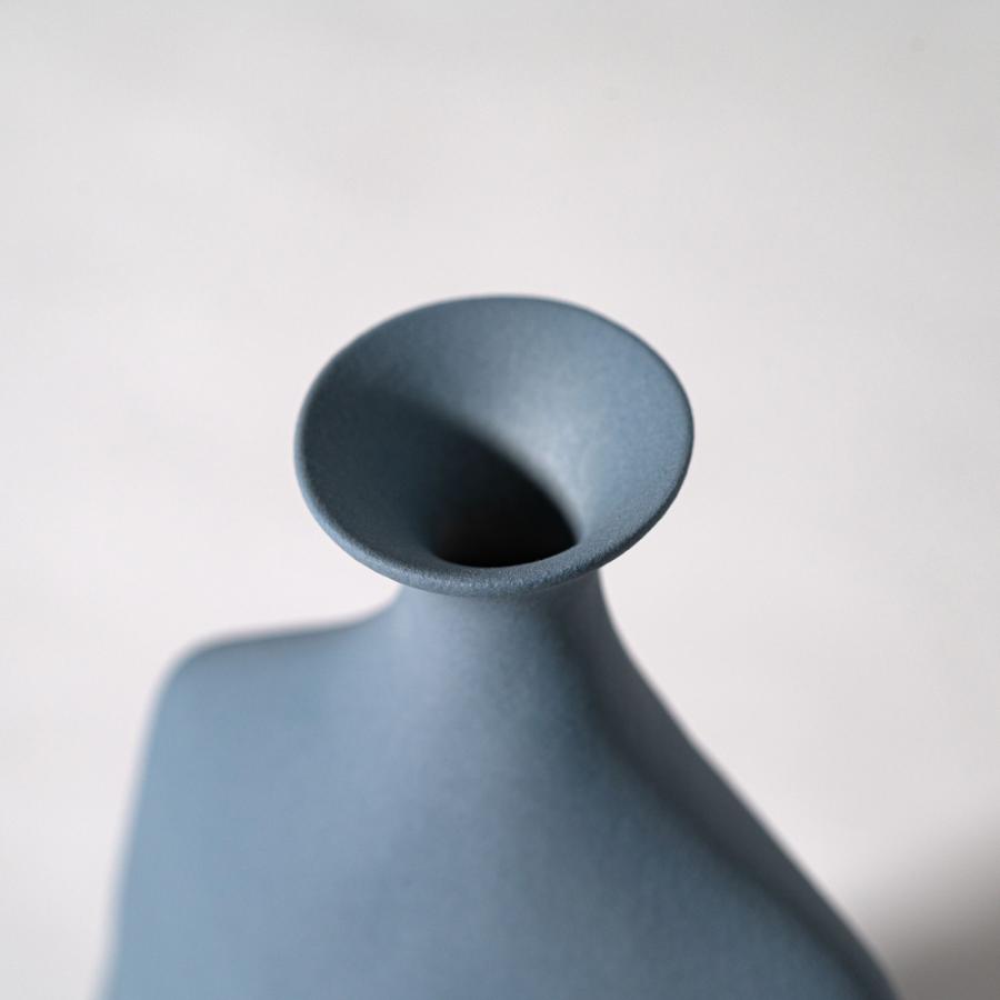 花瓶 フラワーベース 一輪挿し おしゃれ 陶器 インテリア 小さい かびん 北欧雑貨 モダン シンプル ディスプレイ ベージュ ブルー ペールオレンジ form 東谷 |  | 09