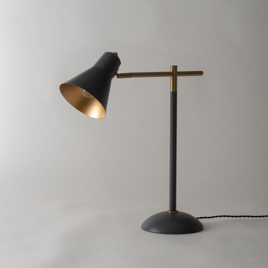 デスクライト 照明器具 卓上 led スタンドライト 学習机 おしゃれ 読書灯 明るい 手元 読書 シンプル スリム グレー ホワイト 白 ブラック 黒 form 東谷 | 東谷 | 05