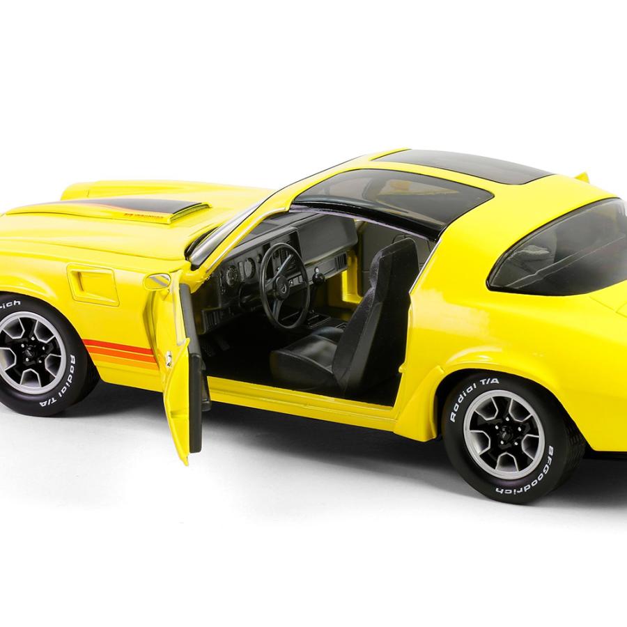 グリーンライト 1/18 シボレー カマロ Z28 T‐トップ 1980年式 イエロー