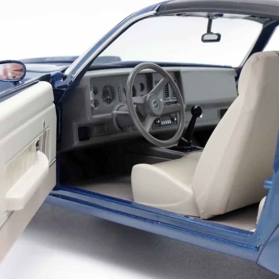 グリーンライト 1/18 シボレー カマロ Z28 T‐トップ 1980年式 ダーク