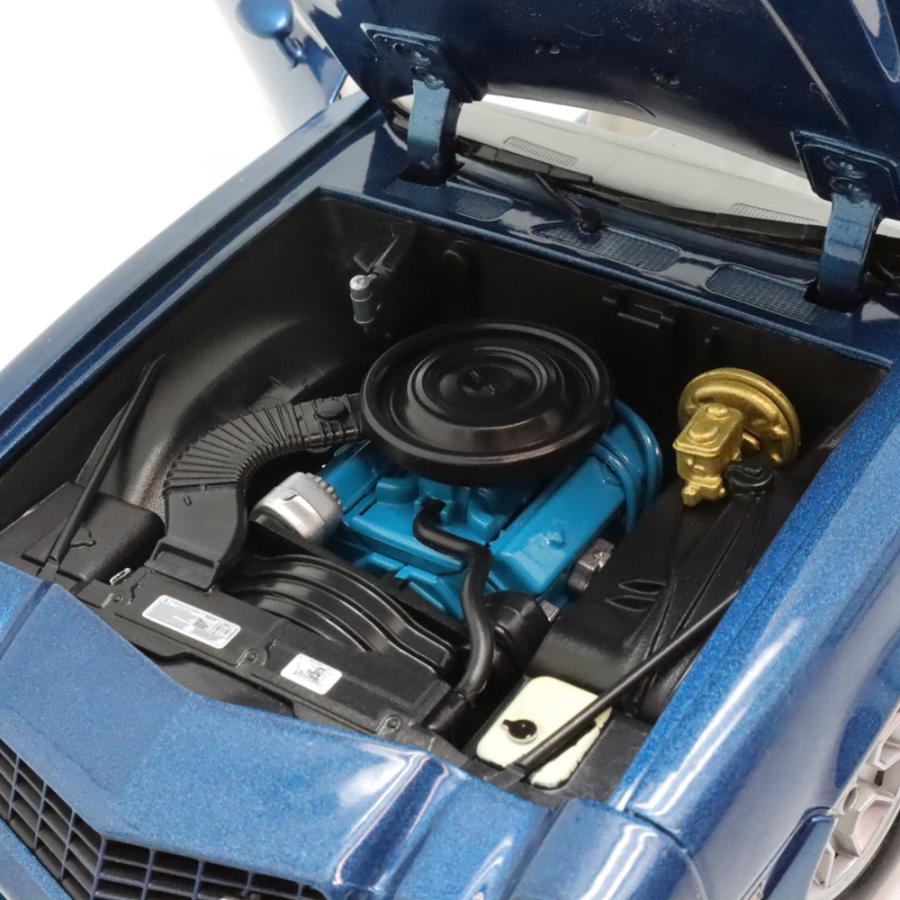 グリーンライト 1/18 シボレー カマロ Z28 T‐トップ 1980年式 ダーク