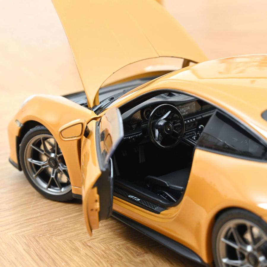 ノレブ 1/18 ポルシェ 911 GT3 2021年式 バハマイエロー NOREV Porsche 模型 モデルカー ミニカー ロードカー 外車 187387_3