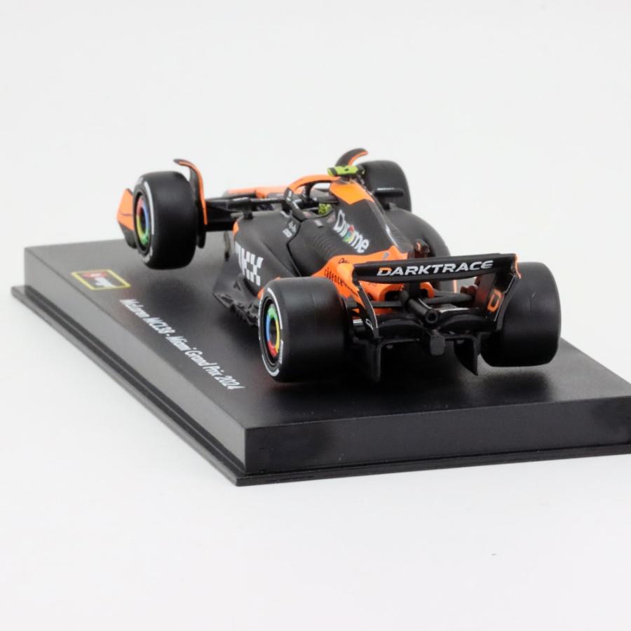 Bburago ドライバー&ケース付き ブラゴ 1/43 2024 マクラーレン Bburago ドライバー&ケース付き ブラゴ 1/43 2024 マクラーレン