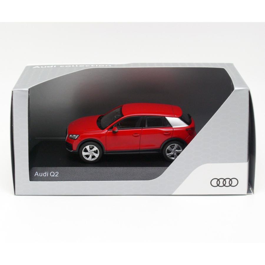 Audi Q2 1:43 Tangorot
