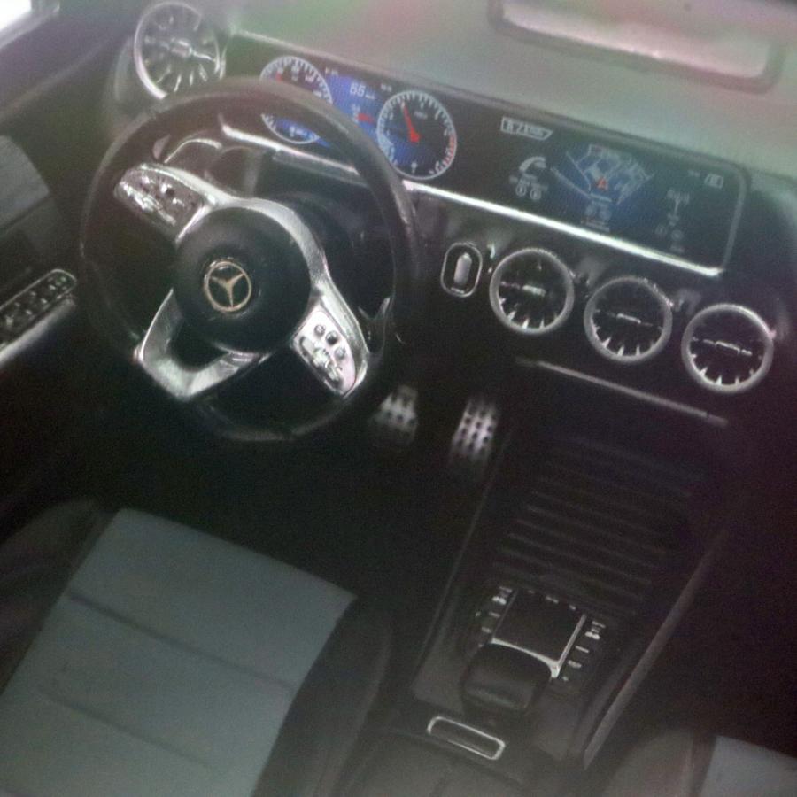 メルセデスAMG Z-Models 1/18 メルセデス ベンツ GLA クラス H247 2020