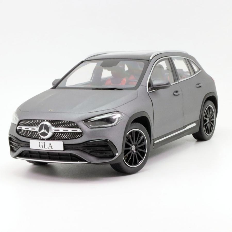 Z-Models 1/18 メルセデス ベンツ GLA クラス H247 2020年式 Z-Models 1/18 メルセデス ベンツ GLA クラス H247 2020年式