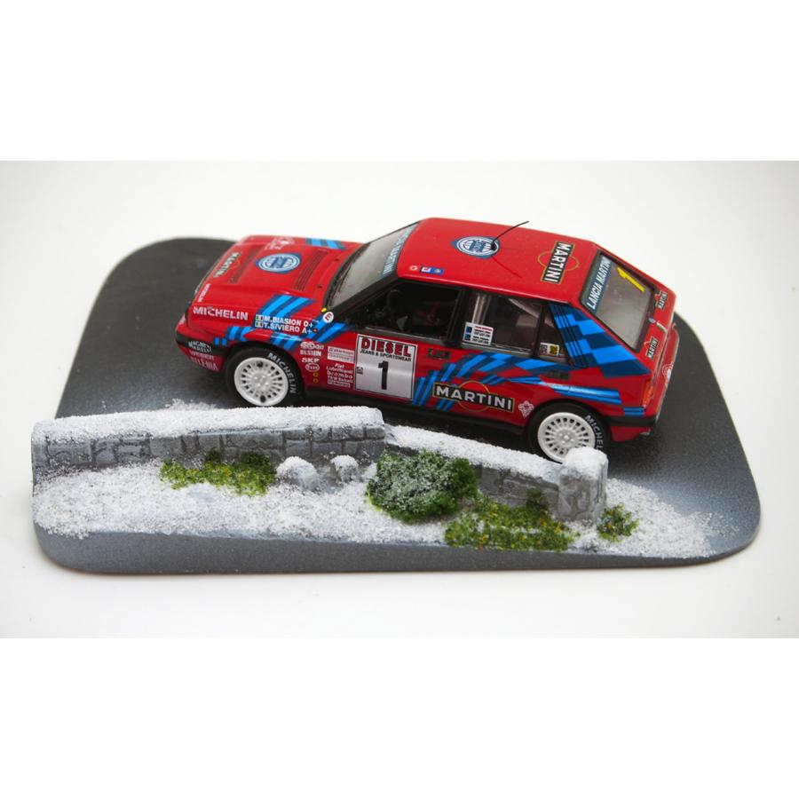 リアルプロダクト 1/43スケール ジオラマ D23 ヴェルグラス Icy road 