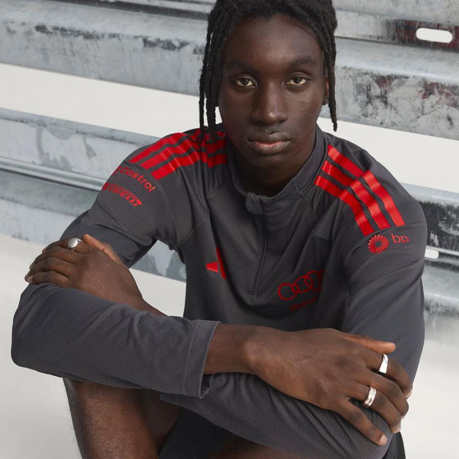 adidas（アディダス） 2026 アウディ レボリュート F1 チーム 1/4