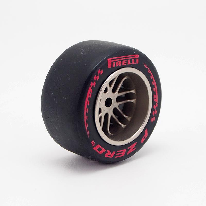 PIRELLI（ピレリ） 2026 タイヤ コンパウンド マグネット With