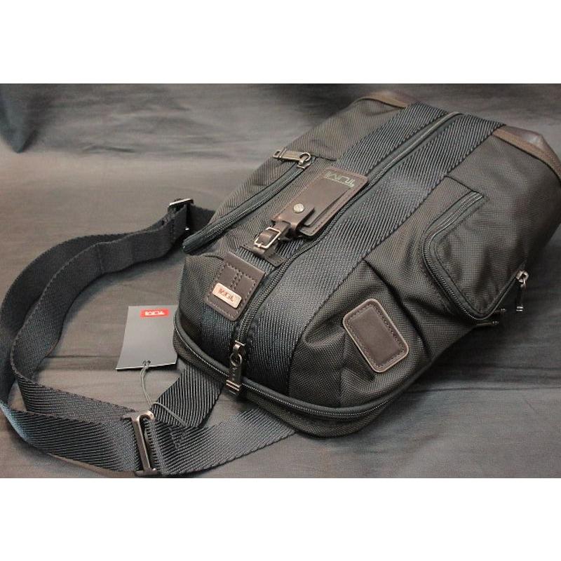 Tumi higgins 2025 sling