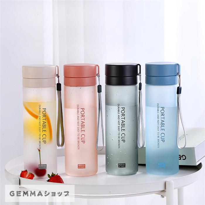 新品未使用 GUESS ウォーターボトル　水筒 水筒 ボトル ミニ シリコン 折りたたみ式 ウォーターボトル 携帯