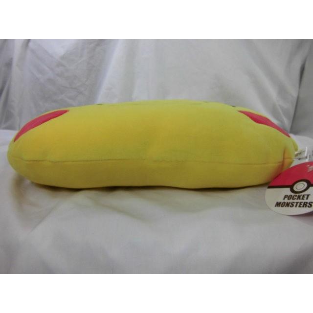 【販売終了】ピカチュウ　顔型クッション　ラッピング不可　ポケットモンスター キャラクター　縫いぐるみ   ダイガット枕　座布団　沖縄不可 |  | 02