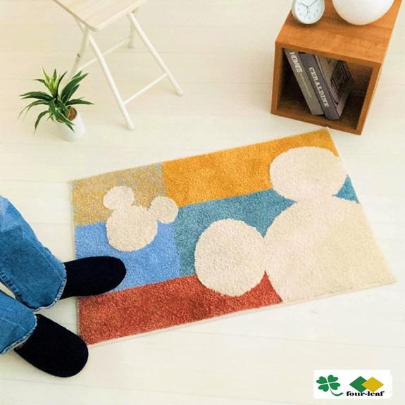 【販売終了】玄関マット ミッキーマウス マルチカラー 55ｘ85ｃｍ　室内用 ディズニー  隠れミッキー | Disney | 01