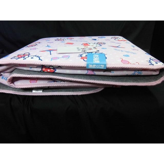 ◆【販売終了】1.5帖用カーペット135ｘ185　ハローキティ　アウトレット品　サンリオキャラクター ラグ　中敷きカーペット | sanrio | 02