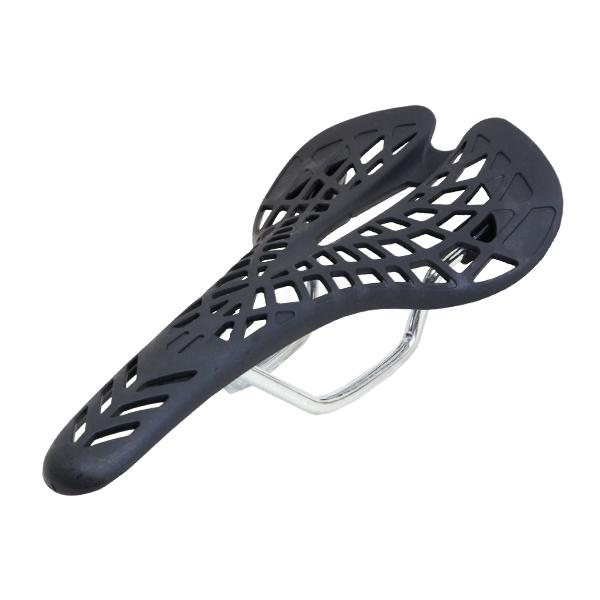 自転車 スパイダー メッシュ サドル ブラック 黒 軽い 軽量 交換 ロードバイク クロスバイク マウンテンバイク などに | 