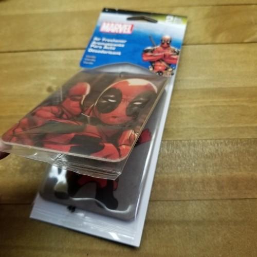 2枚組デッドプール エアフレッシュナー マーベル Marvelカーフレッシュナー 消臭剤 芳香剤 カー用品 吊り下げ Air Freshener|foursometoys|02