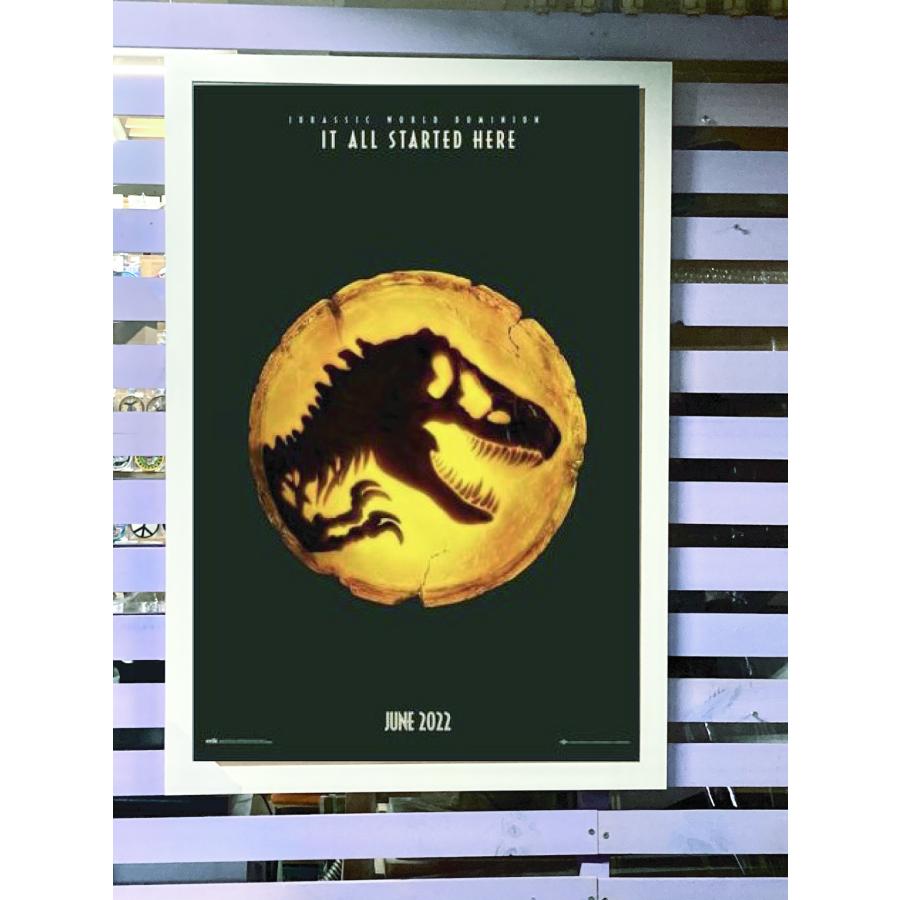 Poster Close Up Jurassic Park - 65 Years In The Making [Key Art] - 61x91,5 Cm, Stampa Da Parete Per Collezionisti