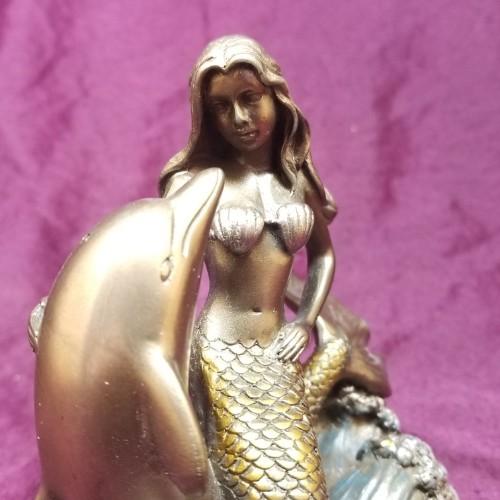 インテリアオブジェ　ビーナスとイルカに乗った2人のエンジェル　全長約42センチ。 北欧椅子 No.42 / カイ・クリスチャンセンの美しいチェア | ボー