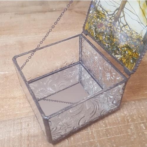 ティシュボックス ピンクのハナミズキ ステンドグラス オブジェ ティシュボックス ピンクのハナミズキ ステンドグラス オブジェ