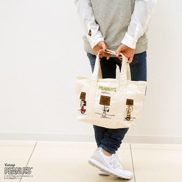 Rootote ルートート Rt デリ ピーナッツ 0u スヌーピー デニム トートバッグ デリ 4926 Francis Bean 通販 Yahoo ショッピング