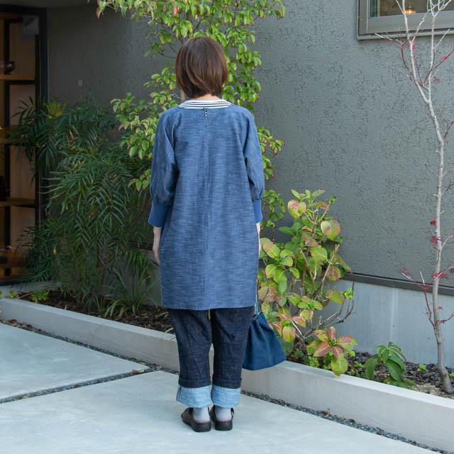 うなぎの寝床 久留米絣の割烹着 85cm丈 無地 サックスブルー KAPPOGI