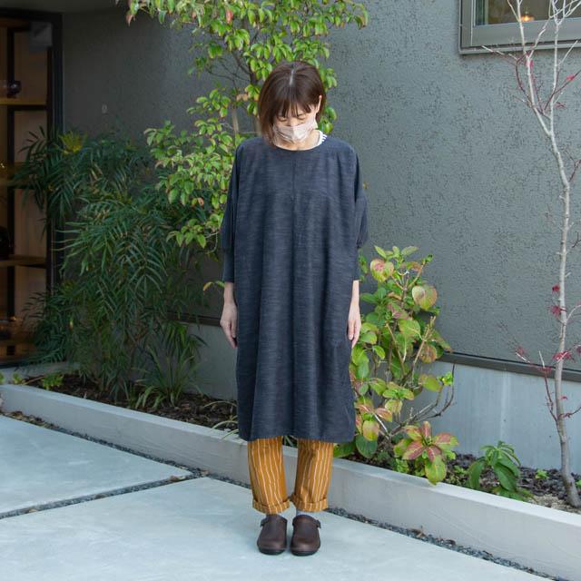 うなぎの寝床 割烹着 KAPPOGI-103 久留米絣 無地 ネイビー うなぎの寝床 久留米絣の割烹着 103cm丈 無地 ネイビー KAPPOGI-103