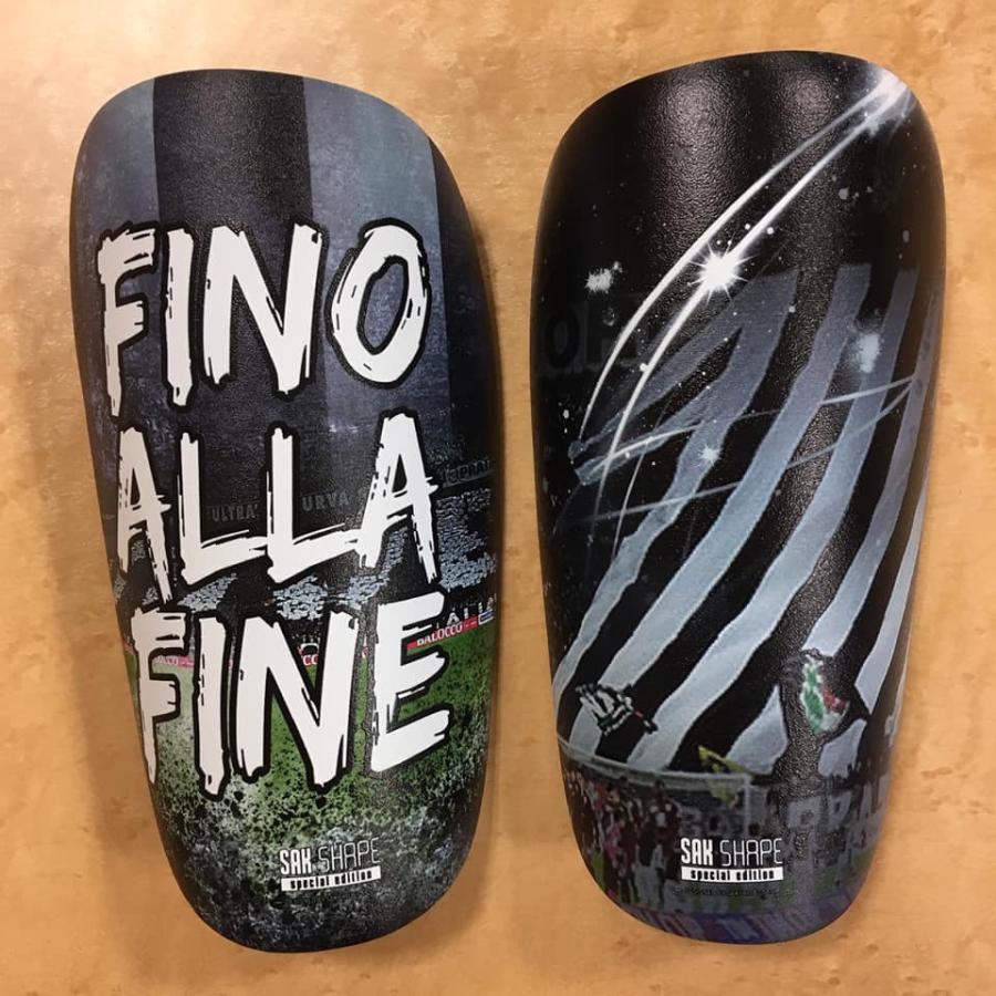 ユベントス Sak 公式グッズ シンガード 0278 フリーク サッカー スポーツ シンガード イタリア 公式グッズ すねあて セリエa