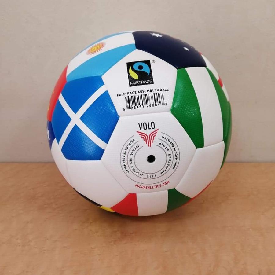 Volo サッカーボール 万国旗 5号球 Fifa ワールドカップ 0331 フリーク 通販 Yahoo ショッピング