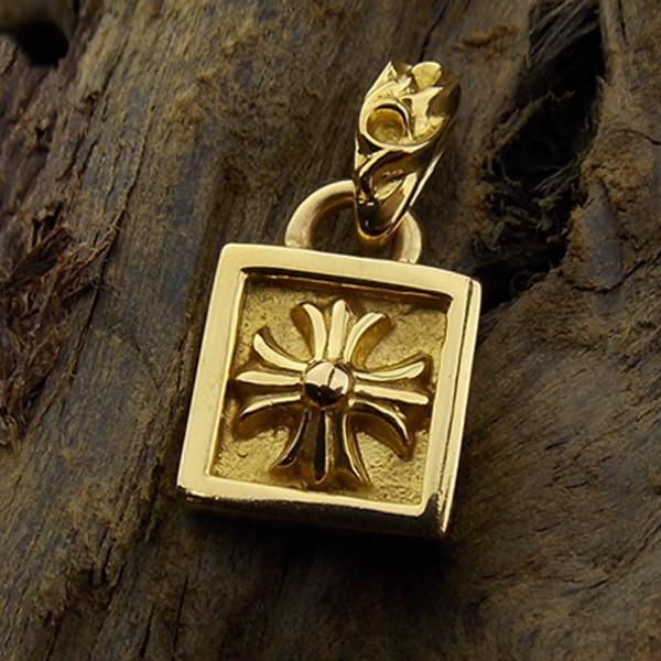 CHROME HEARTS（クロムハーツ） フレイムド CHプラス チャーム/22K