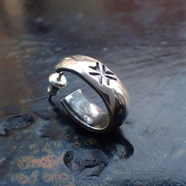 ガボラトリー クロスオーバルピアス Gaboratory ガボラトリー