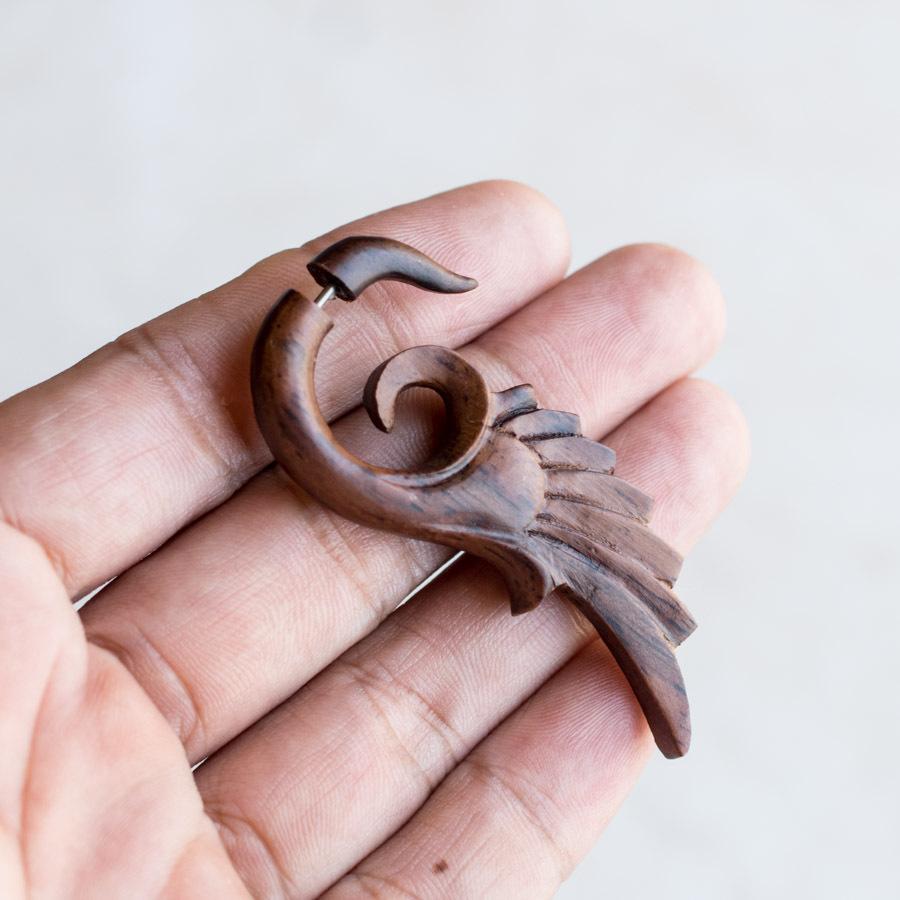 ウッドトライバルピアス 019 フェイクゲージ 20G 木製 民族模様 金属