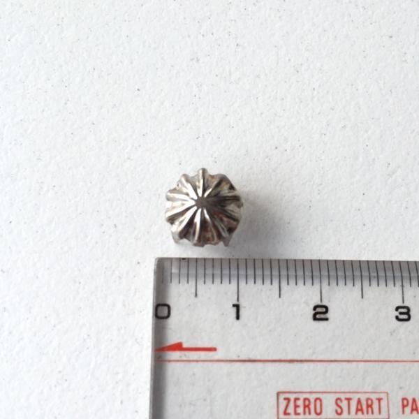 コンパクトウォレット フラワースタッズ　真鍮 キャッスル ロック L字ファスナー スタッズ 財布 コンパクト