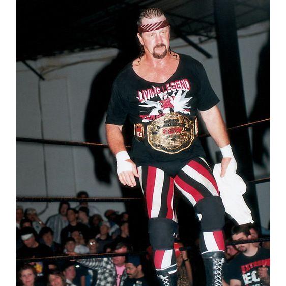 テリー・ファンク Tシャツ「Terry Funk Spinning Toe Hold Tシャツ