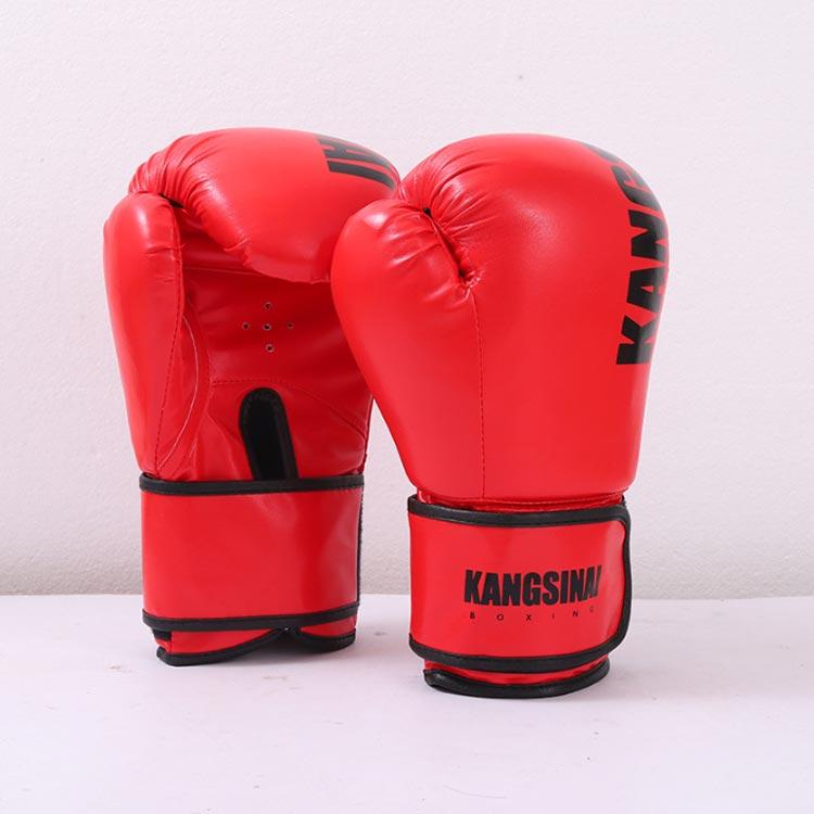 赤で統一‼️」ボクシングヘッドギア&グローブセット！