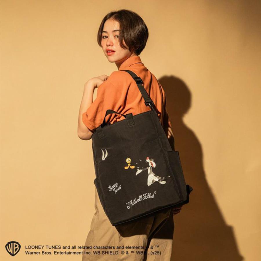 ACCOMMODE（アコモデ） ルーニーテューンズ バッグパック レディース 