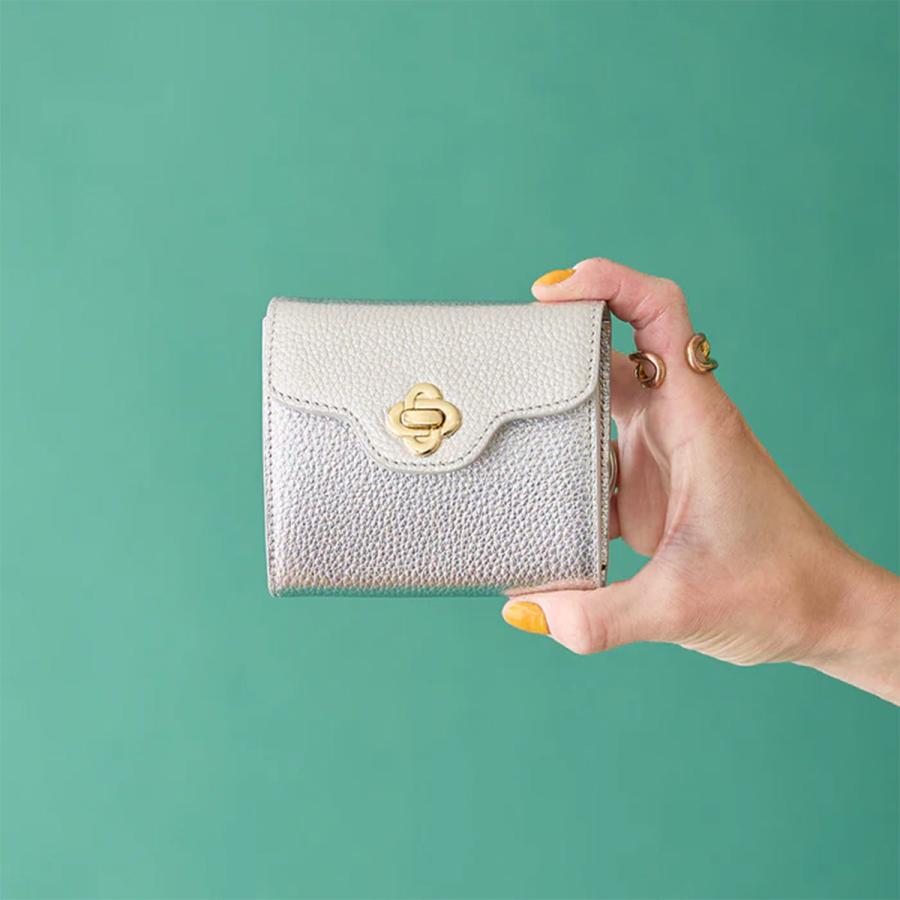 HASHIBAMI 二つ折り財布 Hashibami 財布 「HASHIBAMI」フラワーバックル 二つ折り