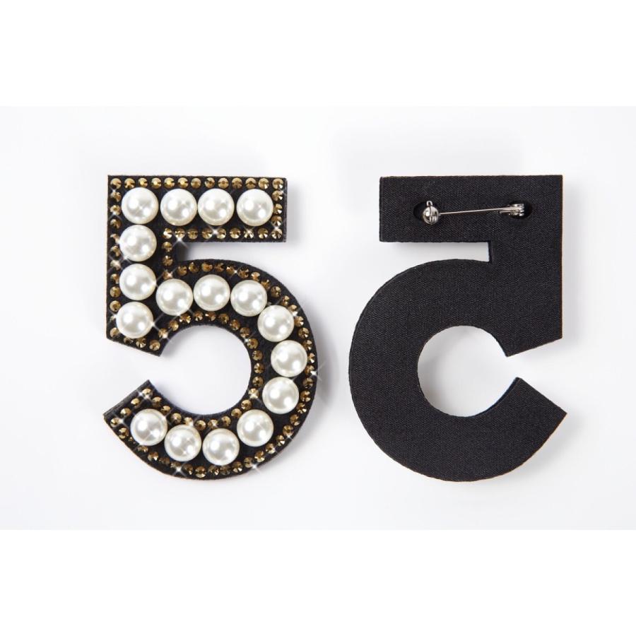 FREES ブローチFBR-001　少し大きめ82ｘ55ｍｍ　高級ラインストーン上品なパール使用　日本製 |  | 06