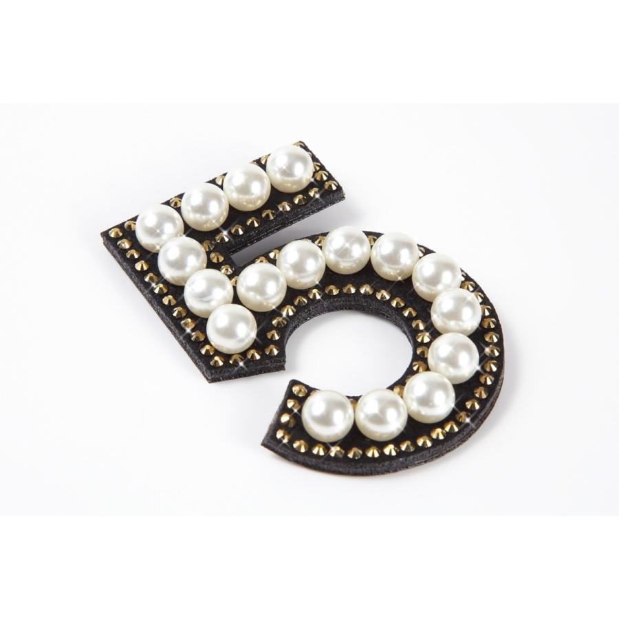 FREES ブローチFBR-001　少し大きめ82ｘ55ｍｍ　高級ラインストーン上品なパール使用　日本製 |  | 07