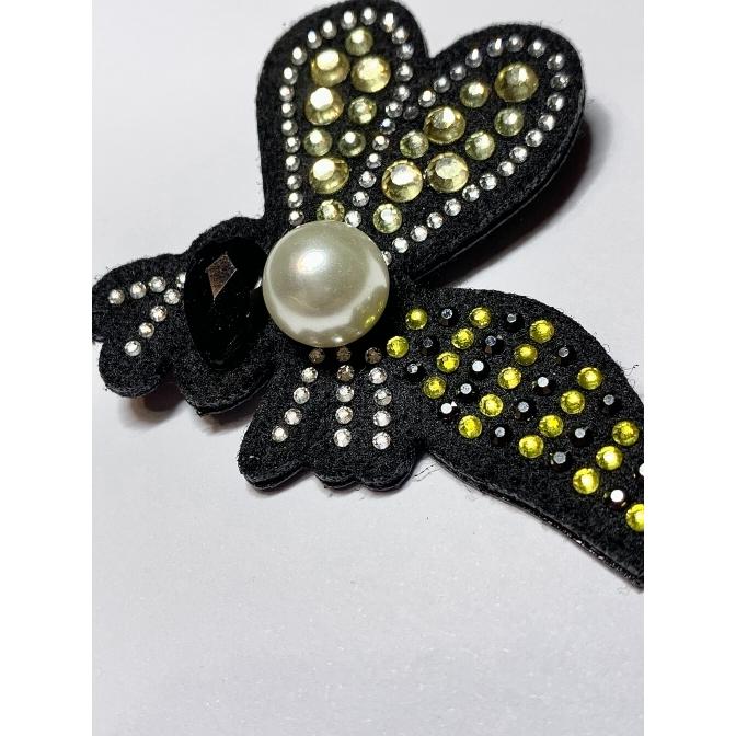 FREES ブローチ 蜂　FBR-004　52ｘ60ｍｍ　高級ラインストーン上品なパール使用　日本製 |  | 03