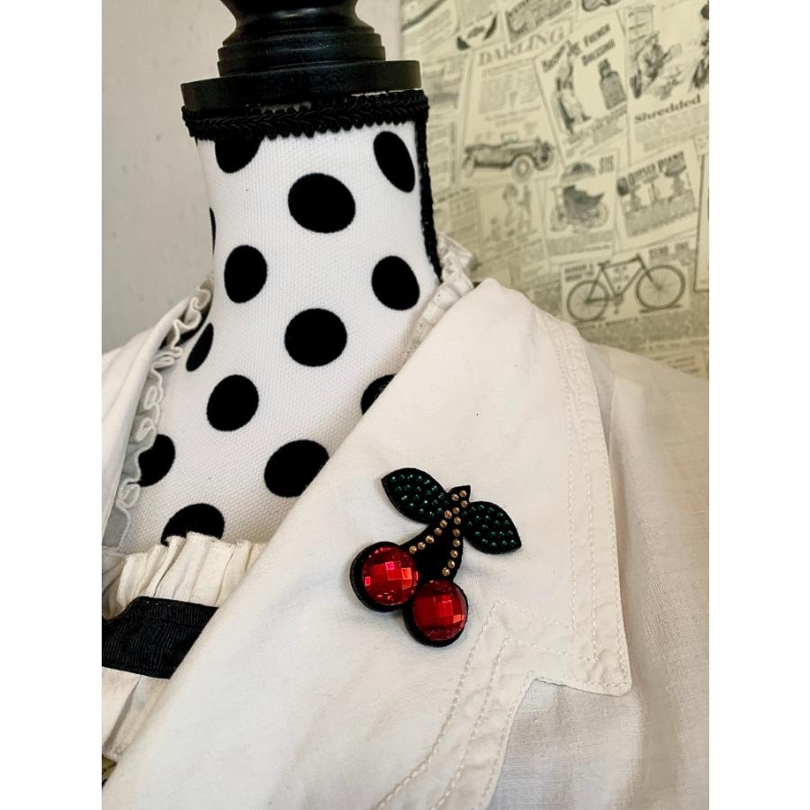 FREES ブローチ サクランボ　FBR-005　42ｘ45ｍｍ　高級ラインストーン上品なミラストーン使用　日本製 |  | 04