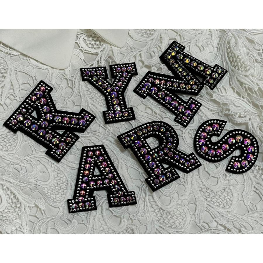 FREES ブローチ　アルファベットオーロラ　FBR-010　縦62ｍｍ　高級ラインストーン　日本製 |  | 08