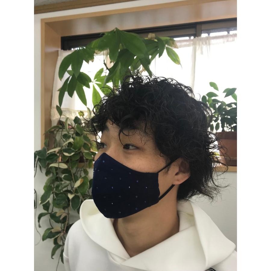 FREES005 小飛ばしラインストーンマスク 100回洗える日本製 高機能　厚生省令第34号基準以下　花粉粒子補修効率96パーセントJIS対応 三層構造不織布使用｜frees
