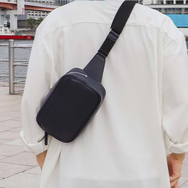 Boosters（ブースターズ） ボディバッグ 横型 軽量 本革 撥水性 文庫本 