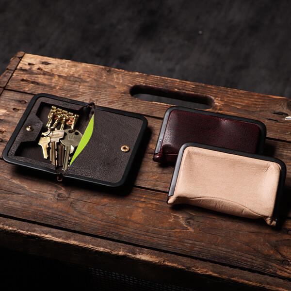 シスクー・ド・フードル カード収納ができる 二つ折りキーケース