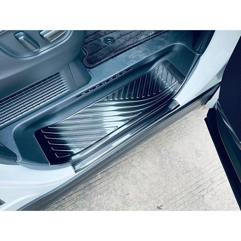 ヴェルファイア用ドアスカッフプレート