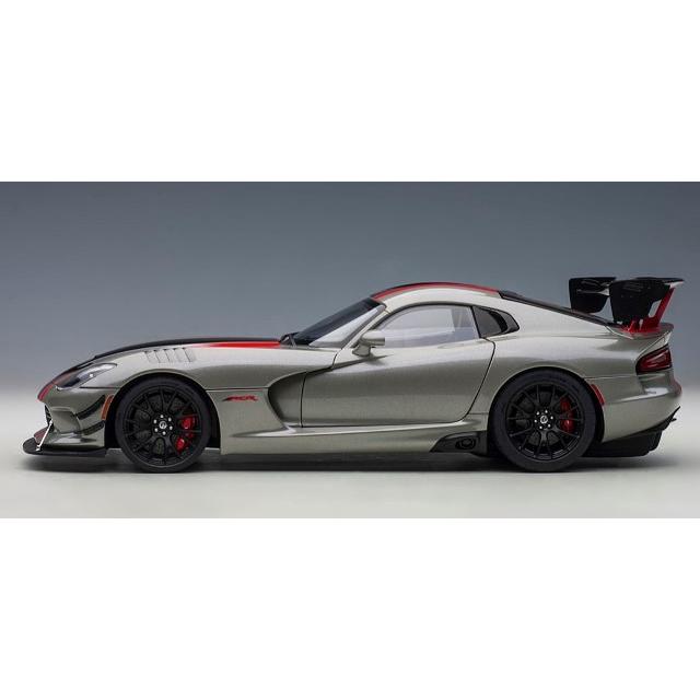 新品 71733 オートアート 1/18 ダッジ バイパー ACR 新品 71733 オートアート 1/18 ダッジ バイパー ACR